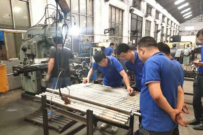 星空官方版网站登录入口-星空(中国)每周对各个工序进行质量监督检验的现场。